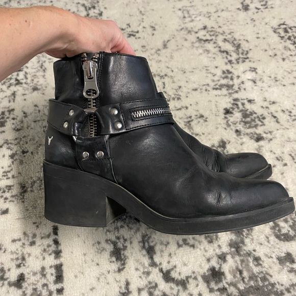Black Windsor Smith Leather booties - Picture 15 of 16